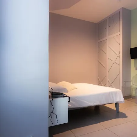 Quartum Luxury 3* Rome