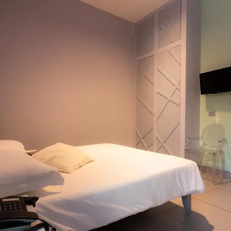 Quartum Luxury 3* Roma